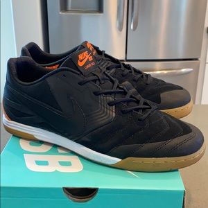 Nike SB Lunar Gato WC “Strike and Destroy”